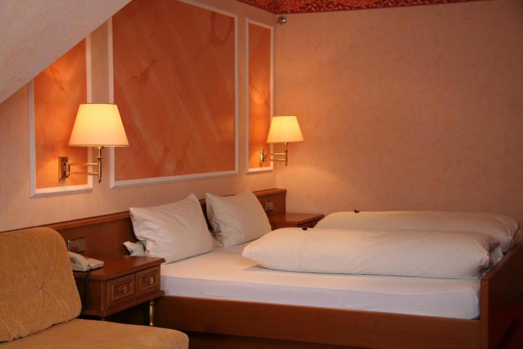 Parkhotel Krone Emmendingen Oda fotoğraf